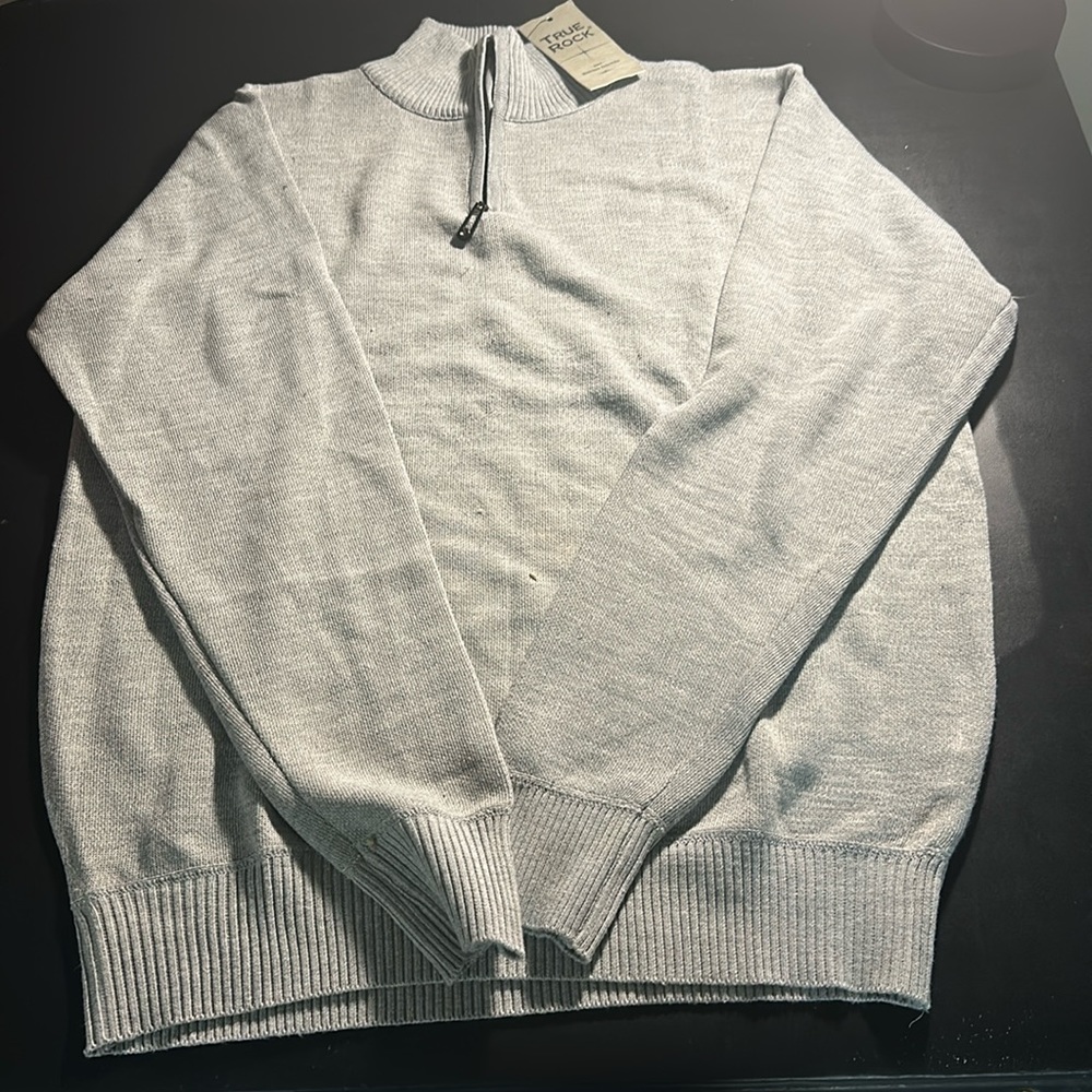NEW Men’s True Rock Quarter zip sweater Large